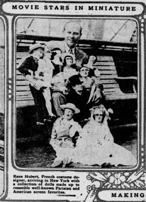 René Hubert mit Puppen bei seiner Ankunft auf dem Schiff in New York